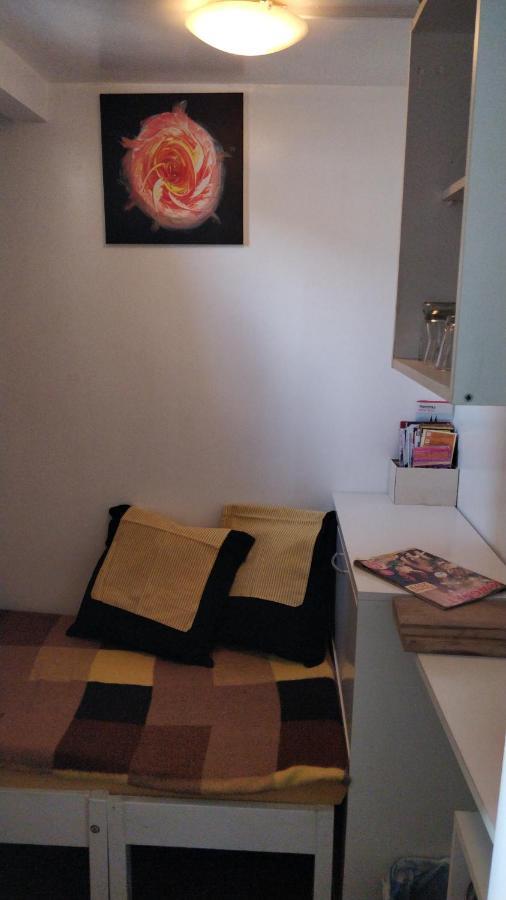 Prague "Above Train Central" Hostel 外观 照片